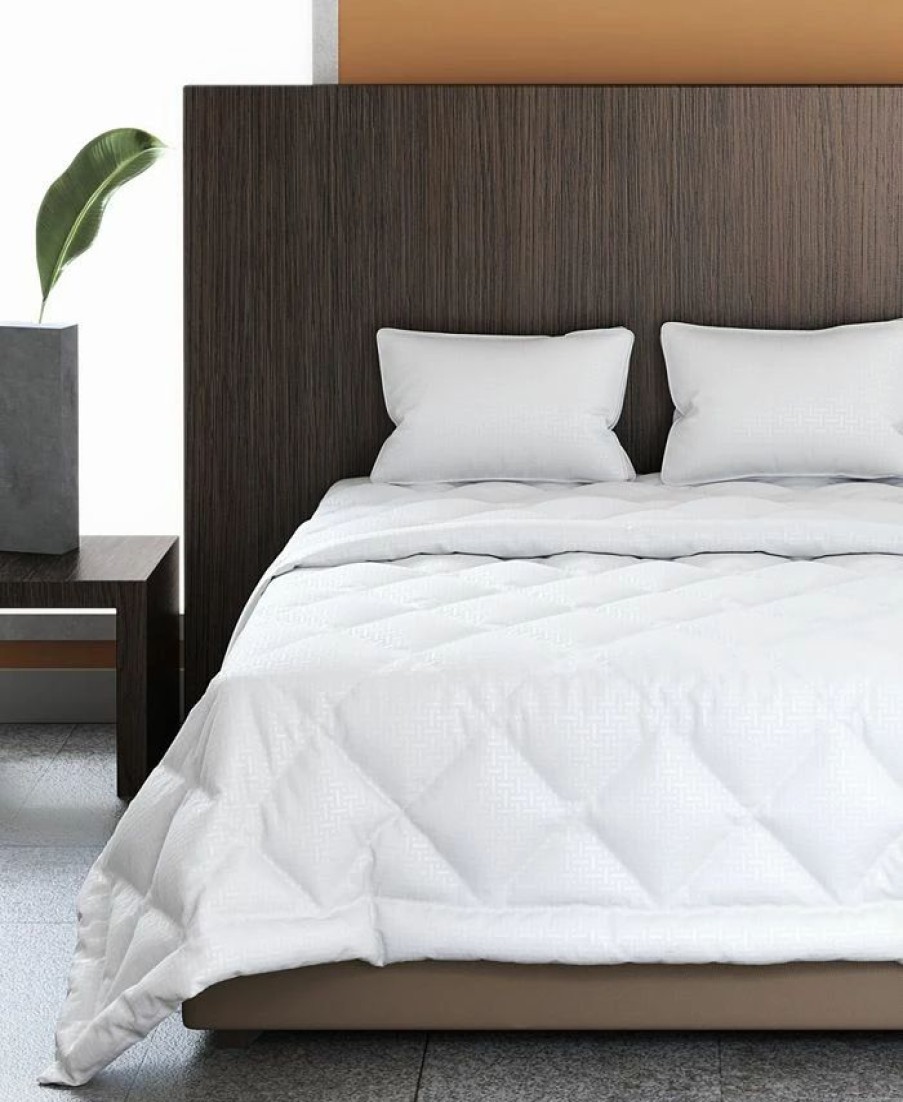 * Hotel Collection Primaloft Cool Luxury Down Alternative Twin Comforter, Created For Macy'S White Comforters: Fashion